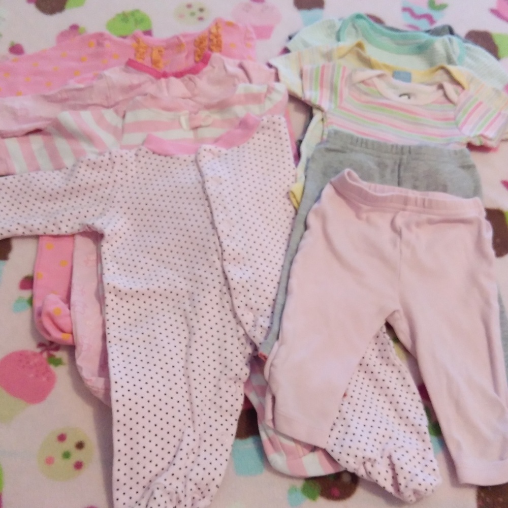 GIRL 0- 3 MONTHS - BUNDLE OF 10